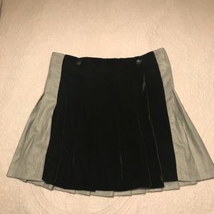 TopShop Pleated Velvet mini skirt size 6
